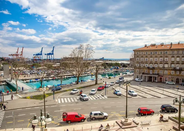 Point Διαμέρισμα